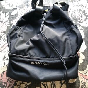 NWT- Beyond Yoga Classic Black Yoga Travel Bag